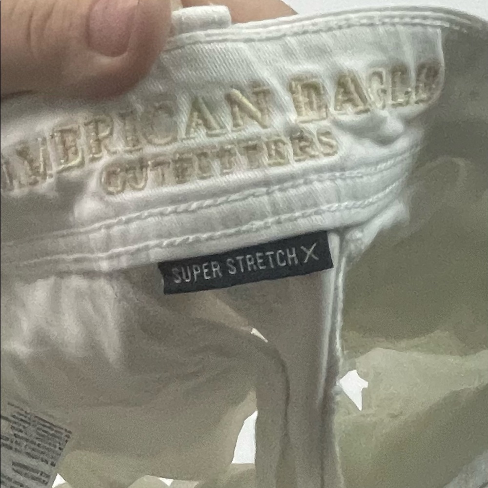 American Eagle Outfitters white shorts - Picture 6 of 7